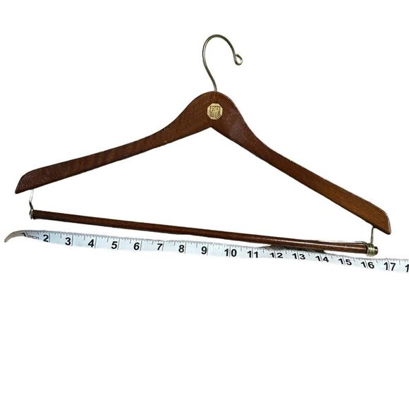 12 Vintage The Henry Hanger Co. Mahogany Suit Hangers - Picture 4 of 7